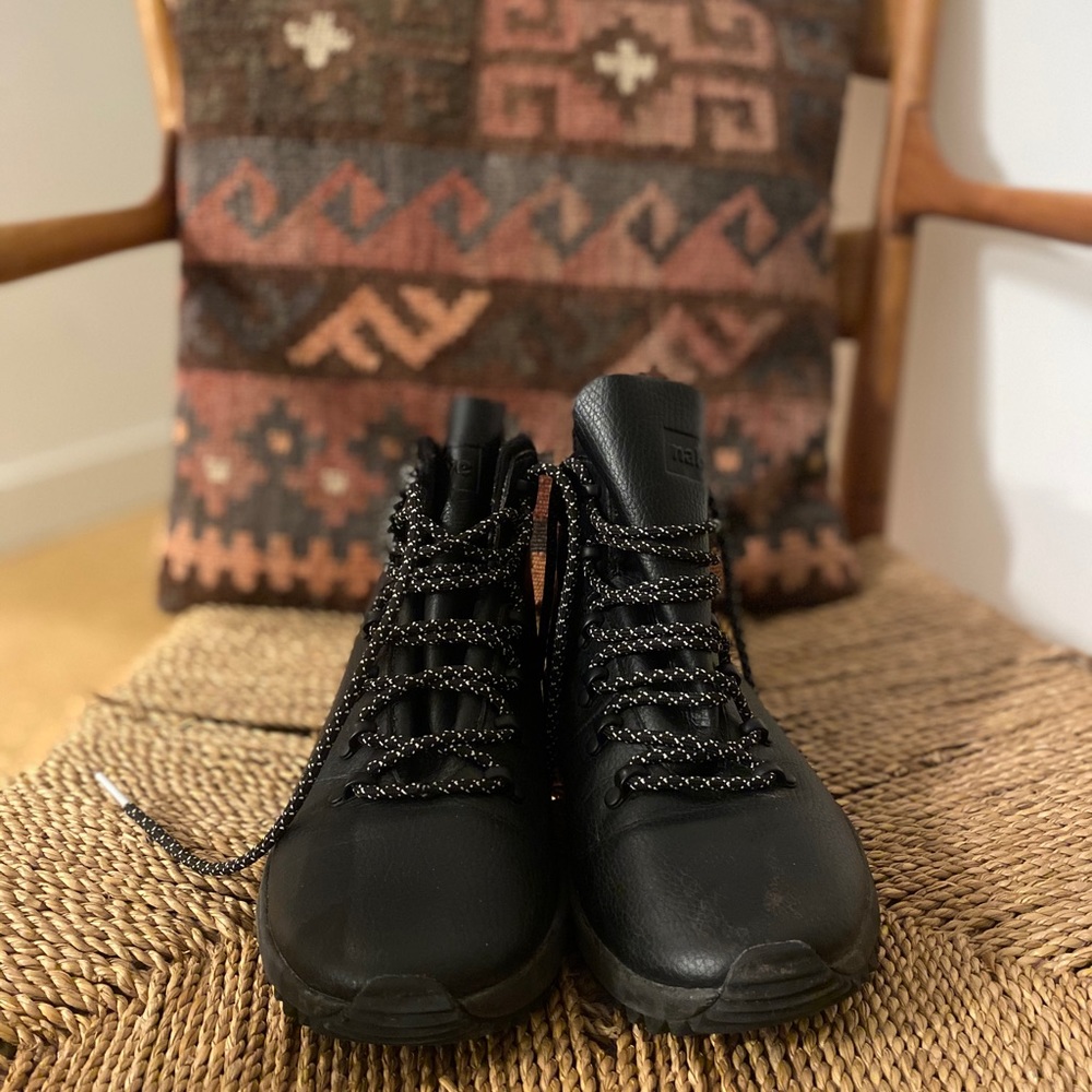Native Apex hiking boots